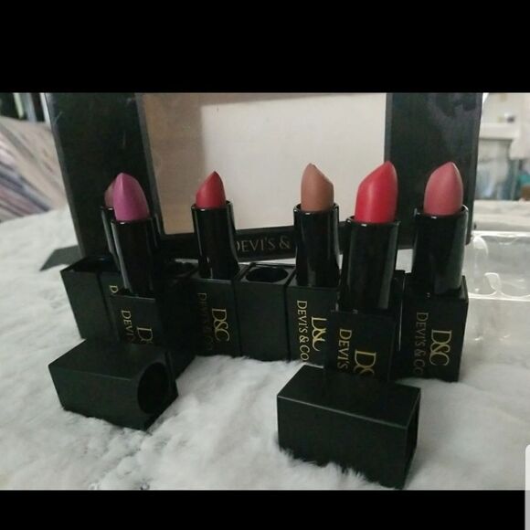 Devi's & Co- sophisticated long lasting vegan waterproof matte/nude 6pcs set new - Picture 15 of 15
